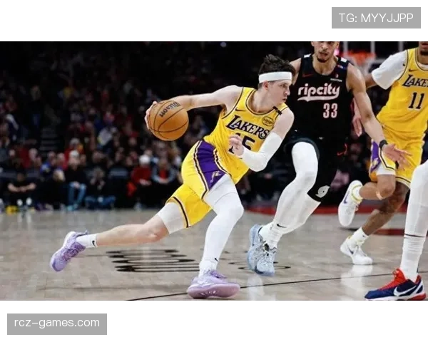 里夫斯助力湖人强势崛起，球队战绩迎来新篇章