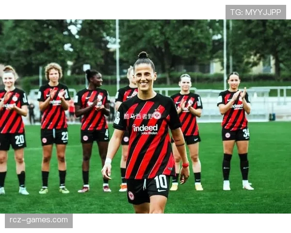 德甲各队夏窗引援布局渐明,新星表现成焦点 德甲各队夏窗引援布局渐明,新星表现成焦点