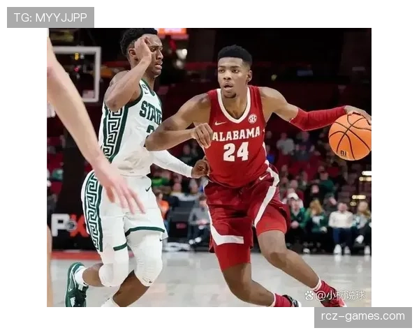 德斯蒙德·班恩三分拉开空间提升快船无球进攻效率